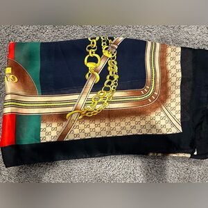 Gucci Scarf Black and Gold Logo Chain Blue,Green, Red